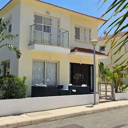 Erato 08 Athena Villas - Pernera *